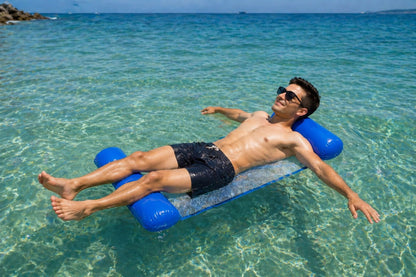 أريكة عائمة مثالية لراحة لا مثيل لها في المسبح